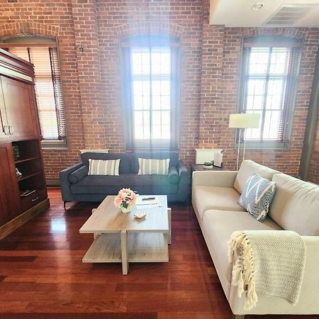 Jennifer'S Riverfront Foundry Apartment Downtown Providence Eksteriør bilde