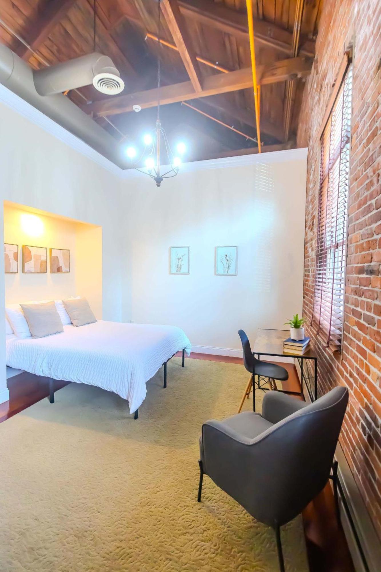 Jennifer'S Riverfront Foundry Apartment Downtown Providence Eksteriør bilde
